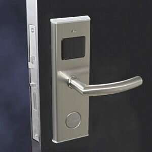 Locksmith Richmond with repairs and door lock replacements